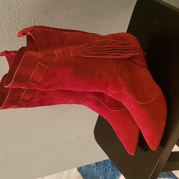 Red Leather/Suede Boots - Picture 3 of 8